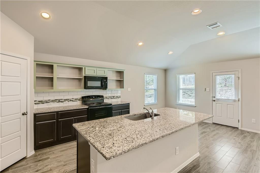 2909 American Dr, Lago Vista, TX 78645