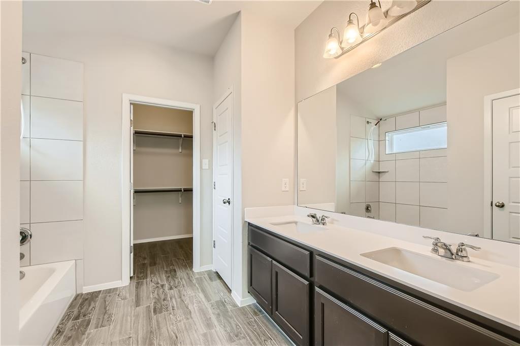 2909 American Dr, Lago Vista, TX 78645