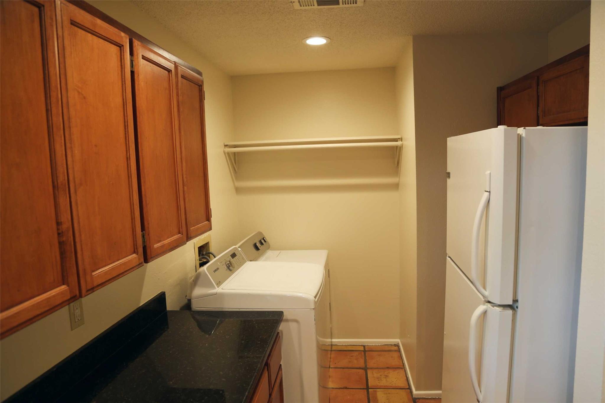 4 Deerfield Dr # C, Wimberley, TX 78676