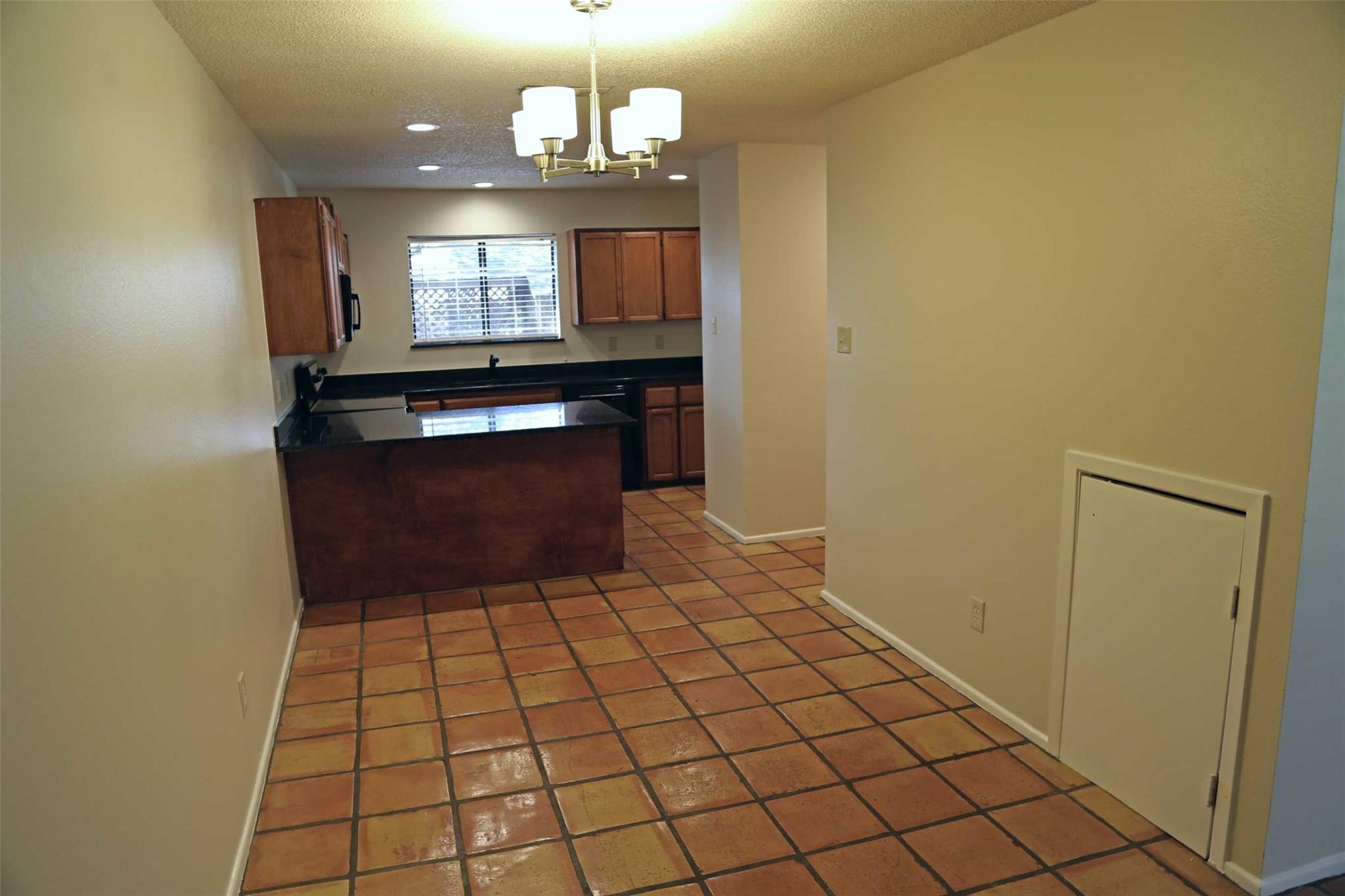 4 Deerfield Dr # C, Wimberley, TX 78676