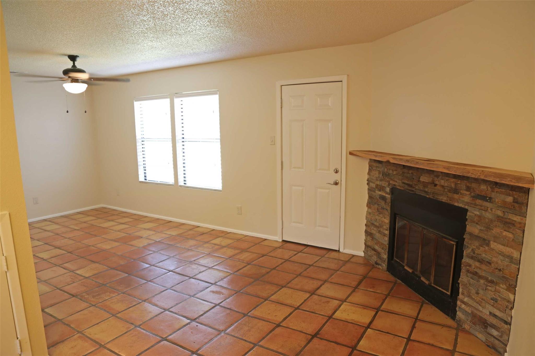 4 Deerfield Dr # C, Wimberley, TX 78676