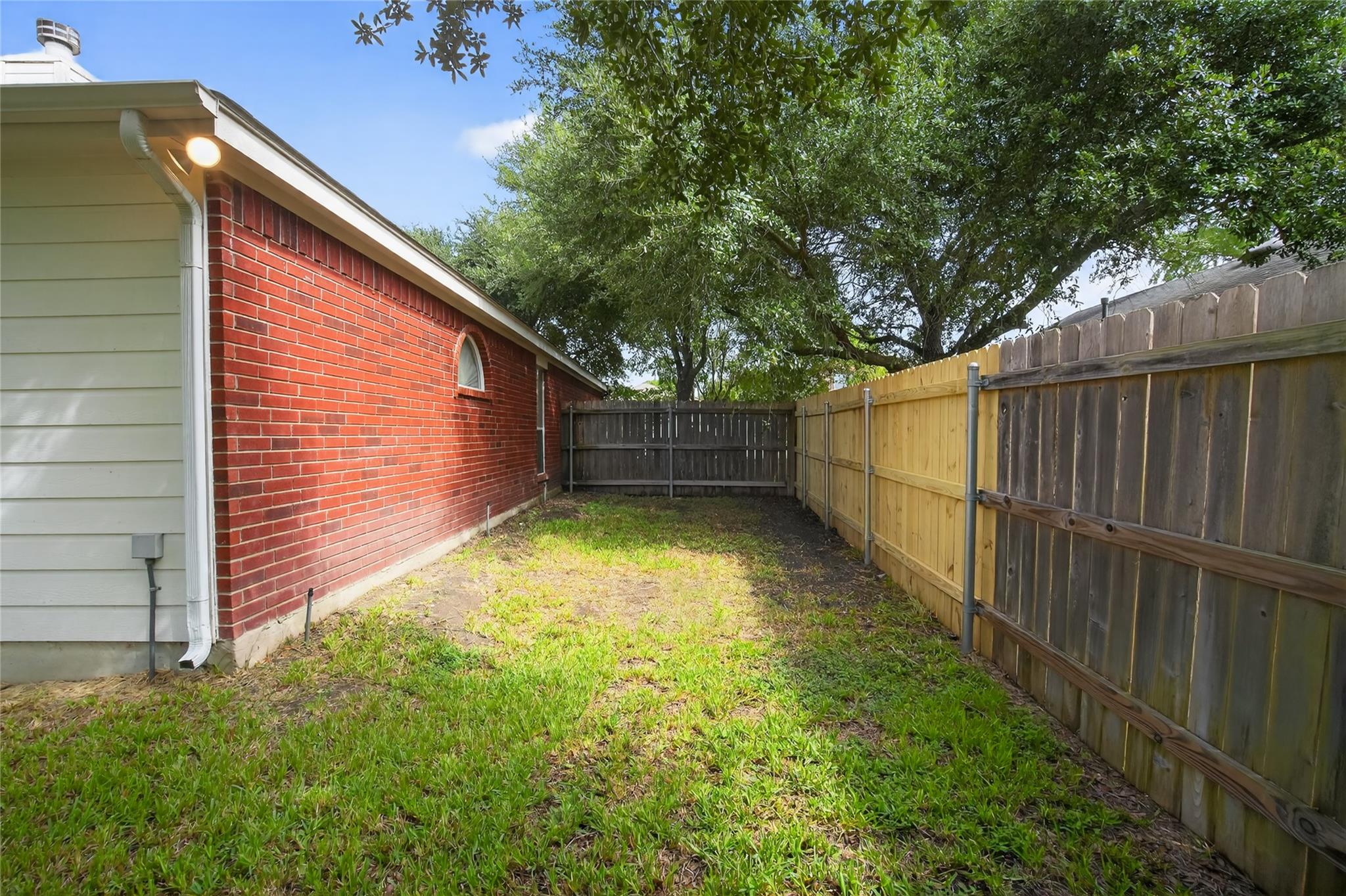 1410 Colton Ln, Lockhart, TX 78644