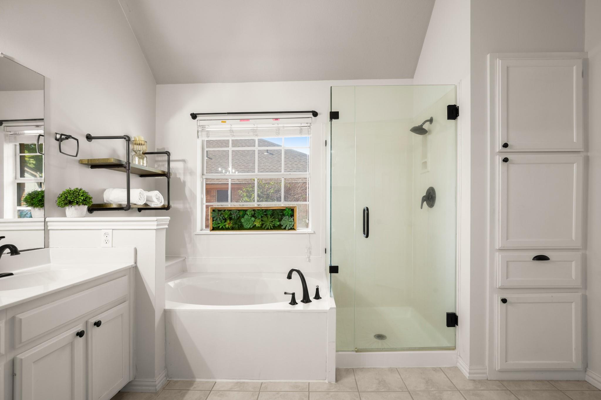 1206 Brophy Dr, Pflugerville, TX 78660