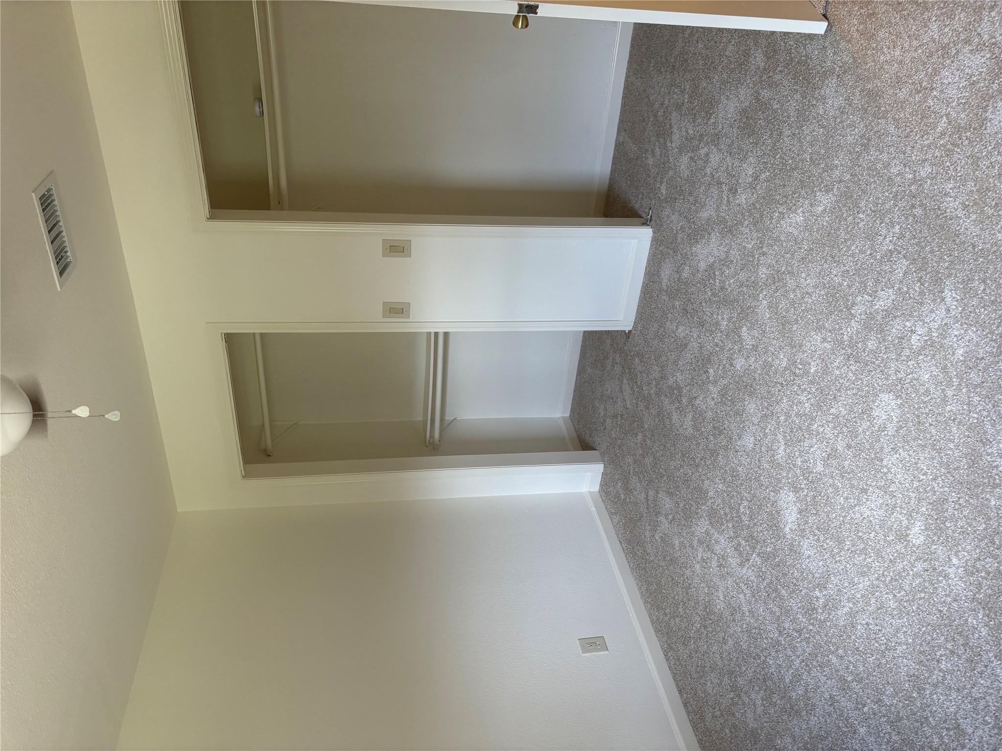 105 Sendero Blvd, Cedar Creek, TX 78612