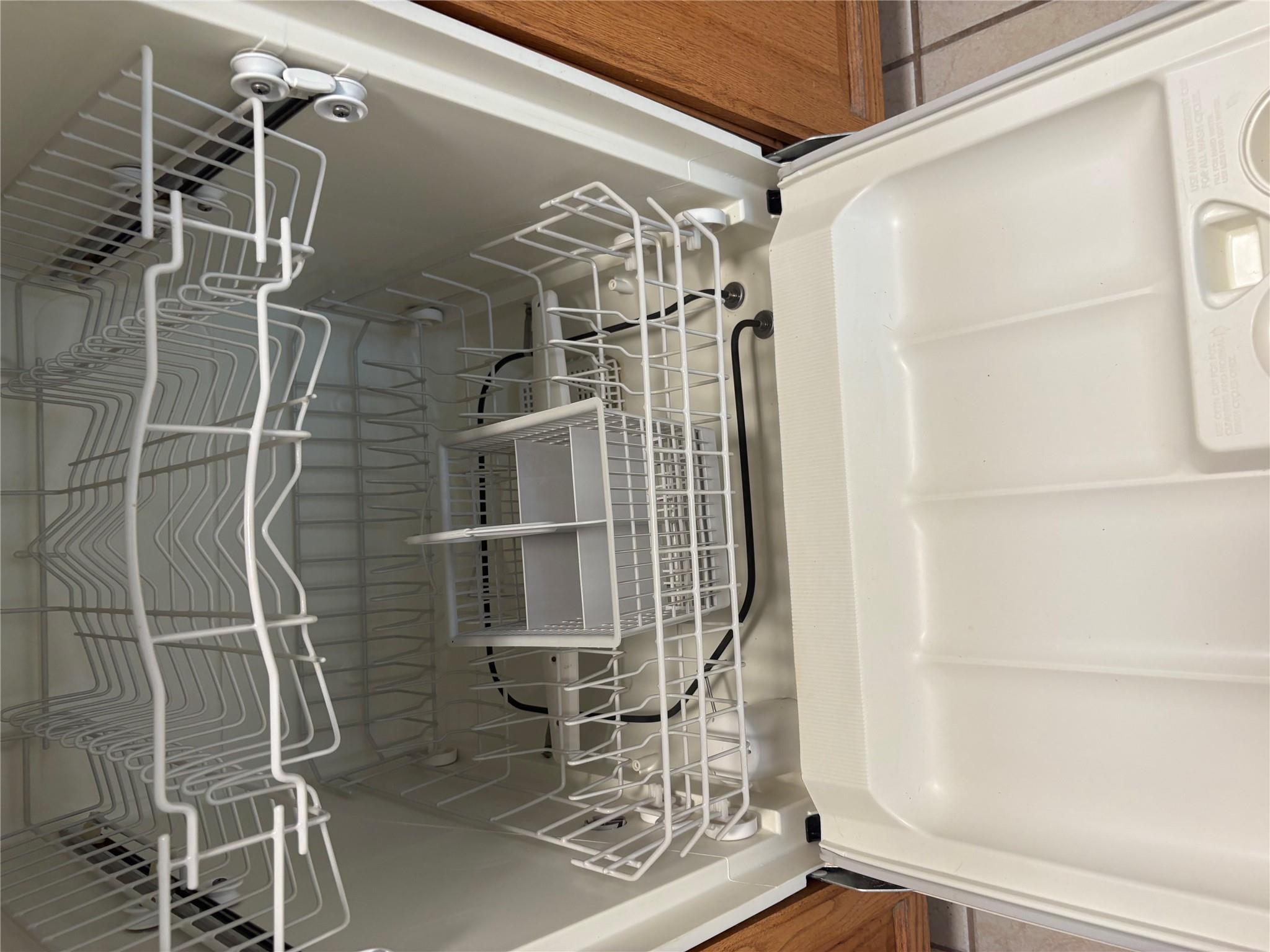 105 Sendero Blvd, Cedar Creek, TX 78612