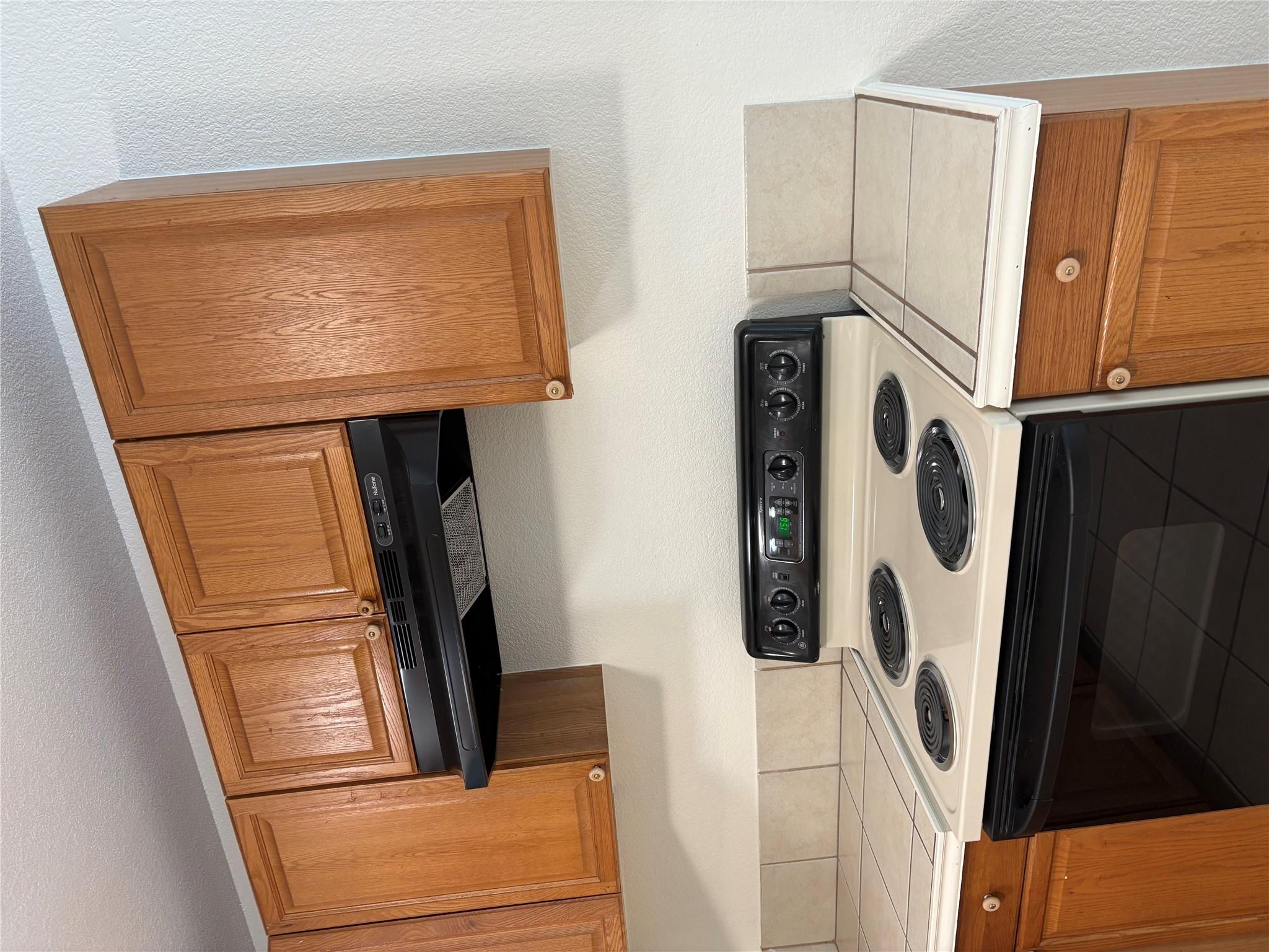 105 Sendero Blvd, Cedar Creek, TX 78612