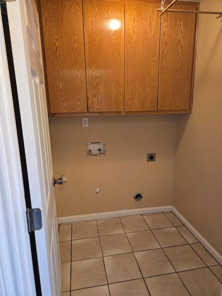 2607 Cherrylawn Dr, Taylor, TX 76574