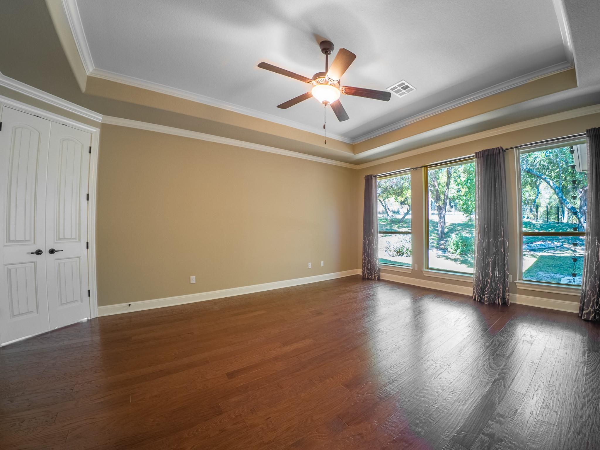 804 Laughing Dog Ct, Leander, TX 78641