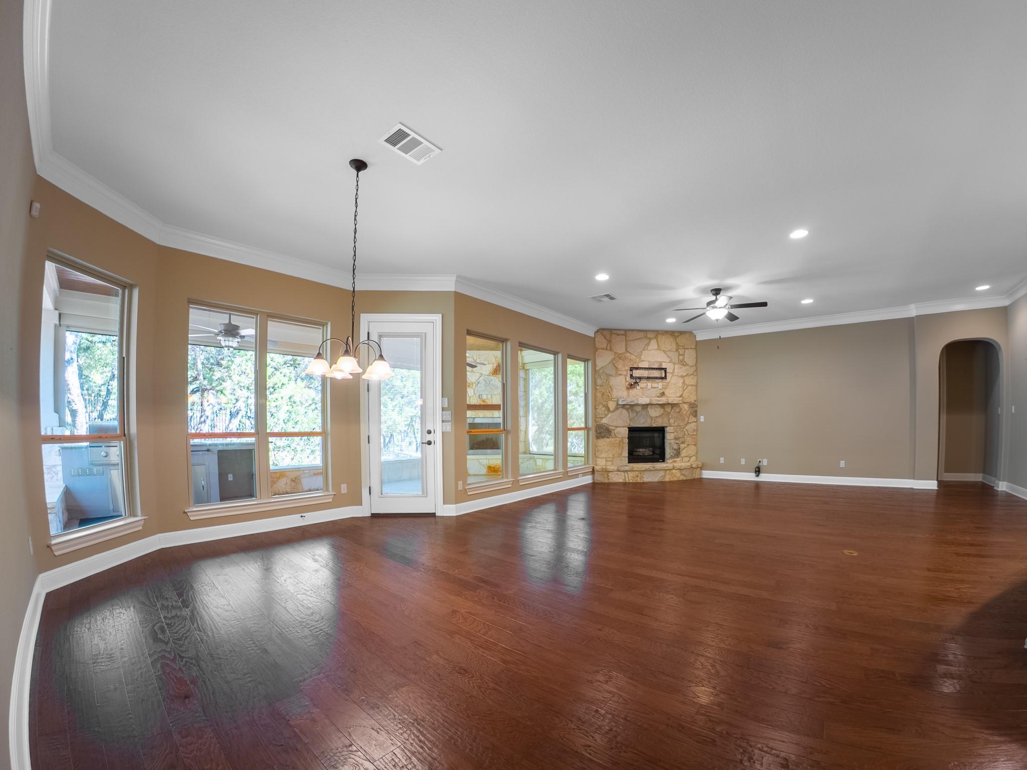 804 Laughing Dog Ct, Leander, TX 78641