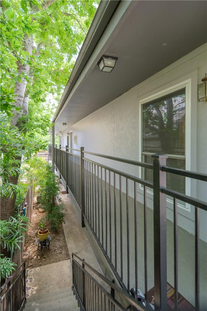 1111 W 10th St # 212, Austin, TX 78703