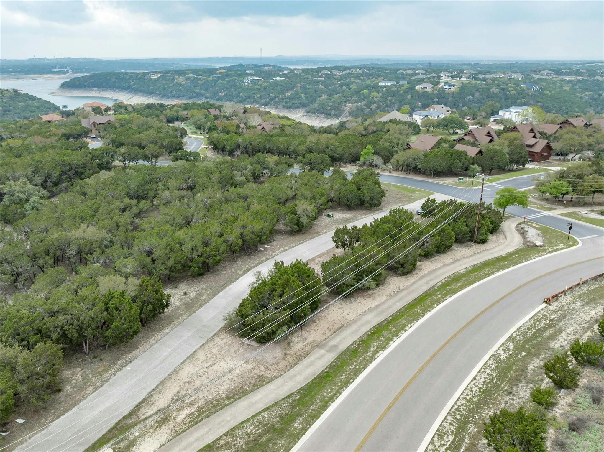 7212 Sunswept Dr, Jonestown, TX 78645