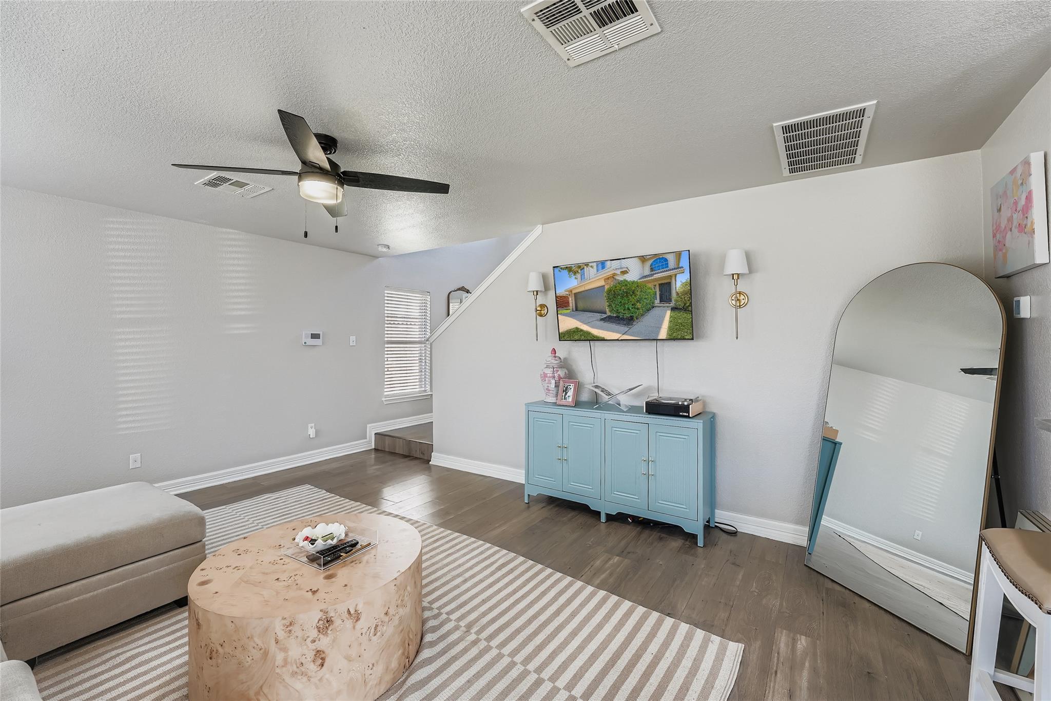 1505 Tea Leaf Dr, Pflugerville, TX 78660