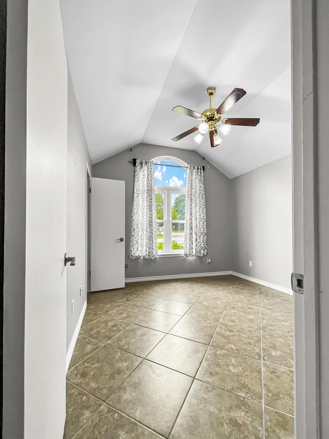 4701 High Pointe Dr, Temple, TX 76502