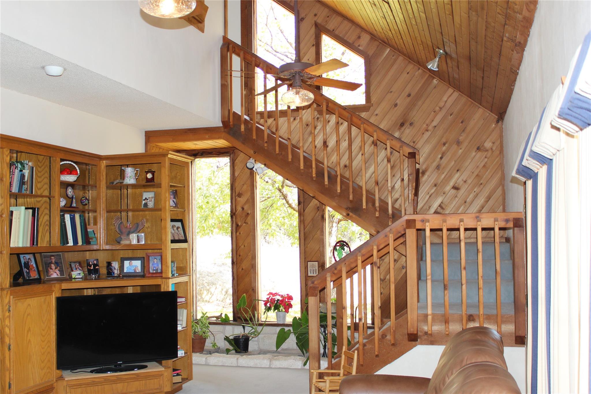 19115 Old F M Road 1431, Jonestown, TX 78645