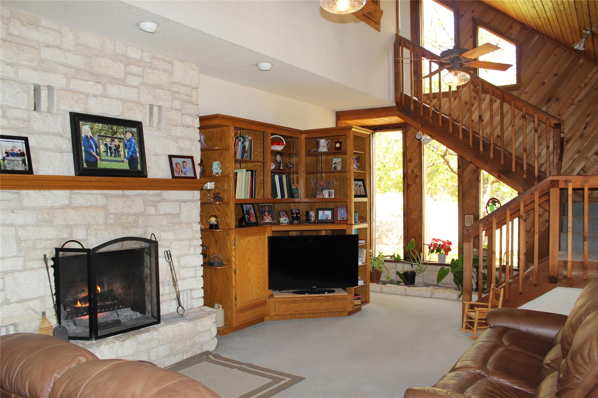 19115 Old F M Road 1431, Jonestown, TX 78645