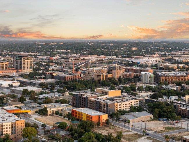 422 E Woodlawn Ave, San Antonio, TX 78212