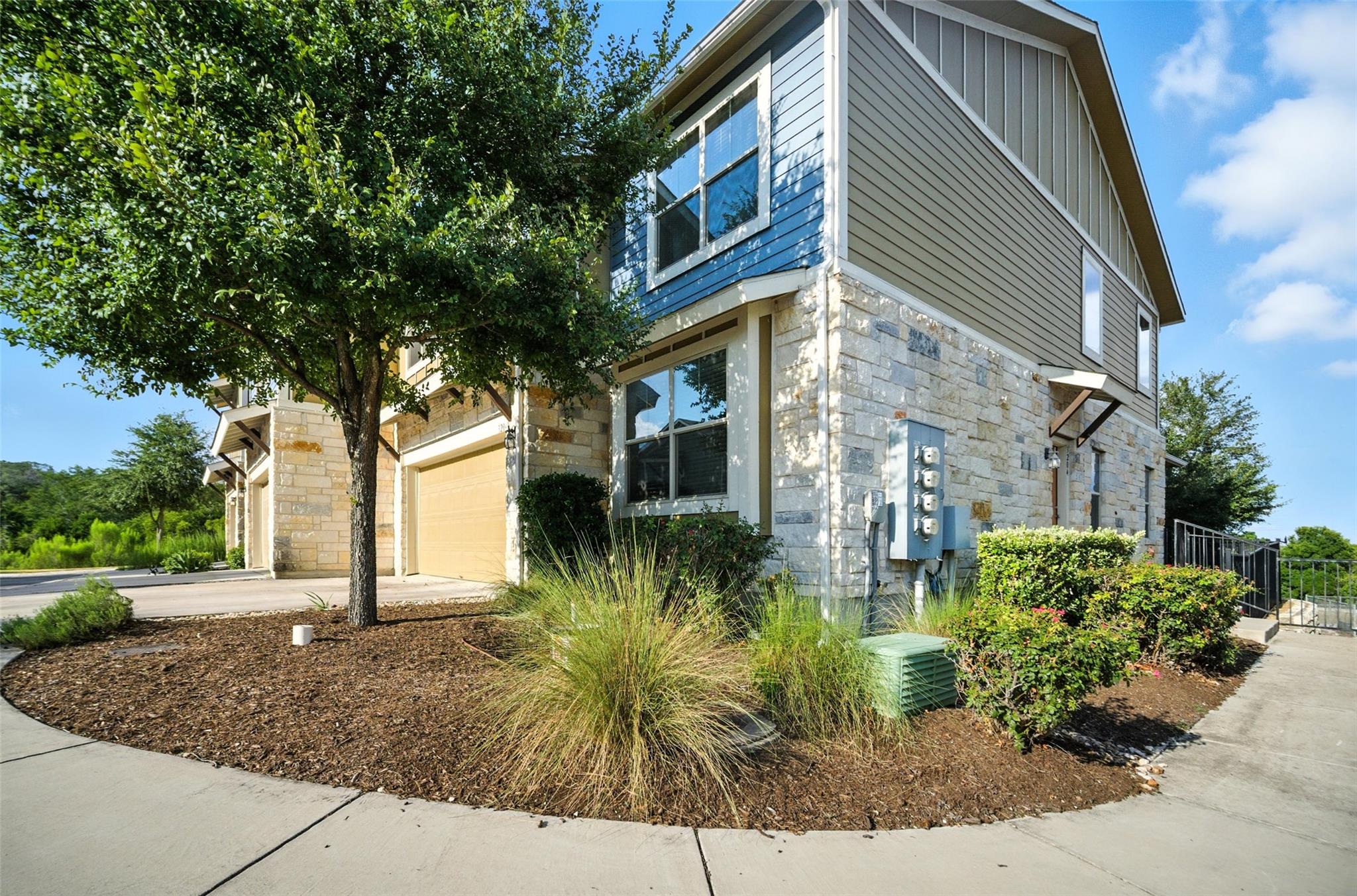 516 E Slaughter Ln # 3204, Austin, TX 78744