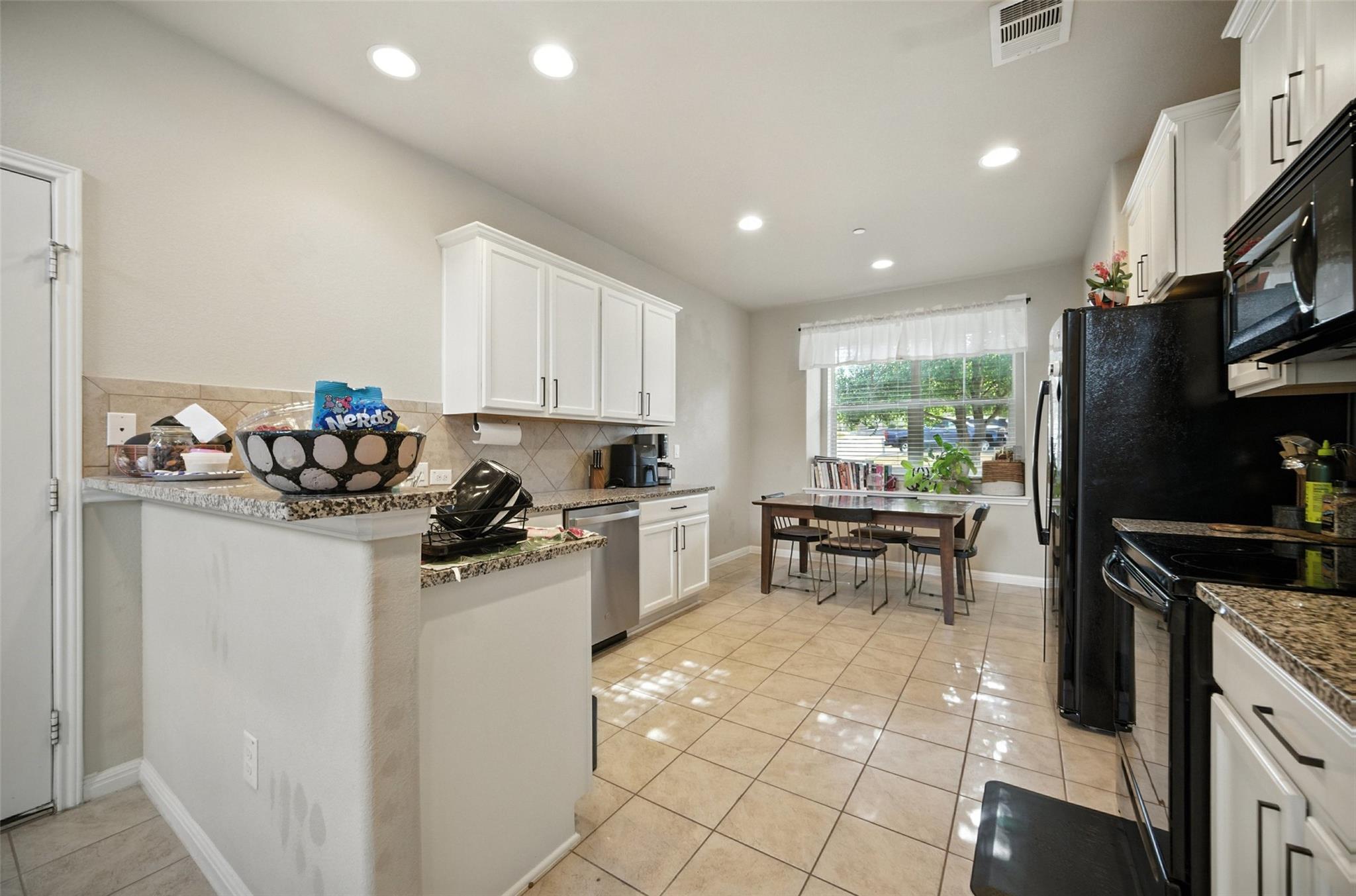 516 E Slaughter Ln # 3204, Austin, TX 78744