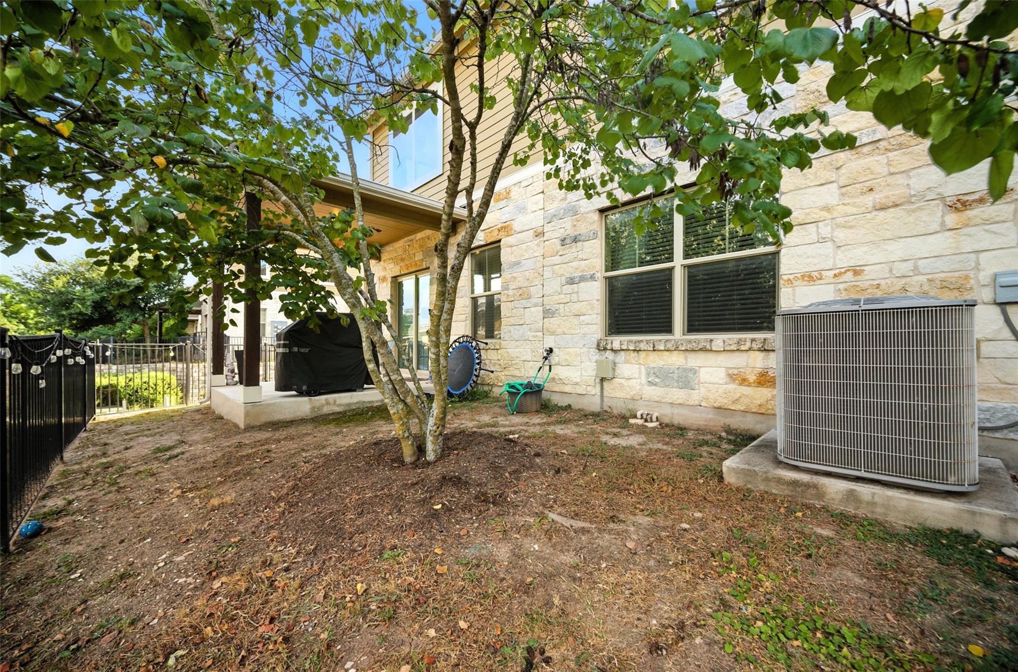 516 E Slaughter Ln # 3204, Austin, TX 78744