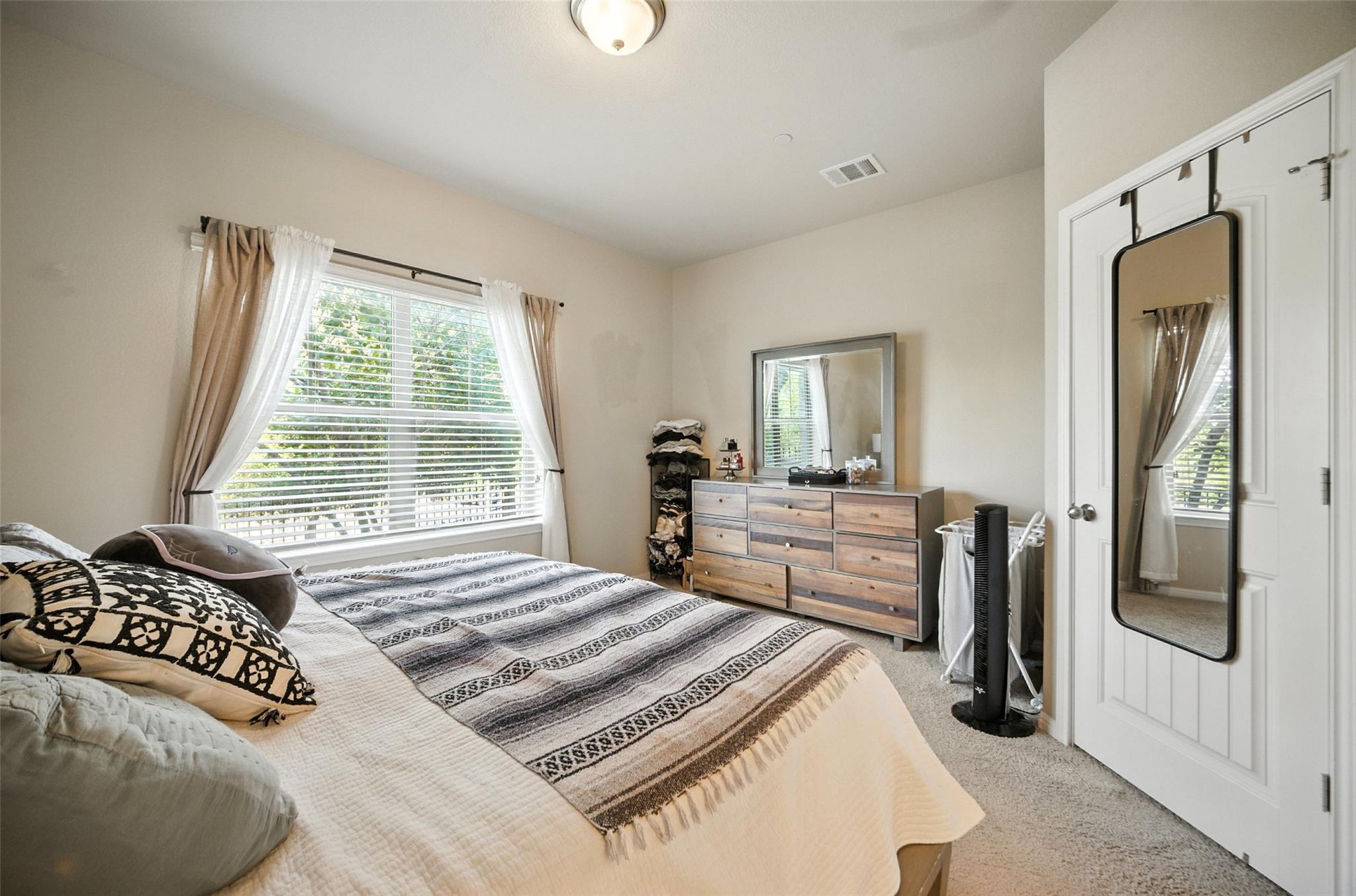 516 E Slaughter Ln # 3204, Austin, TX 78744