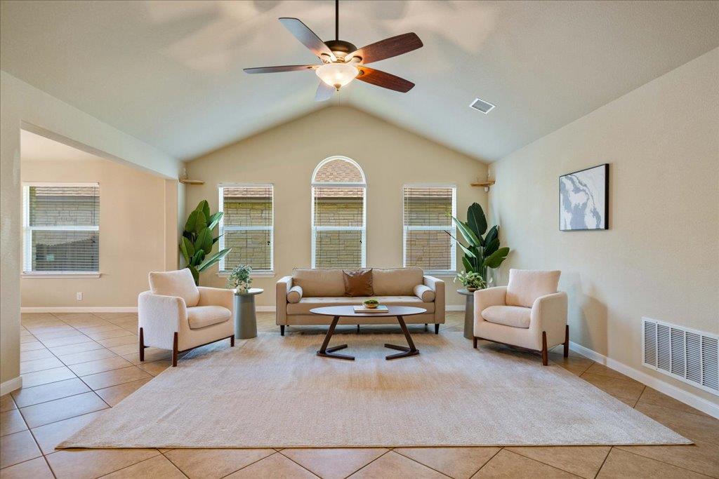 1810 Laminar Creek Rd, Cedar Park, TX 78613