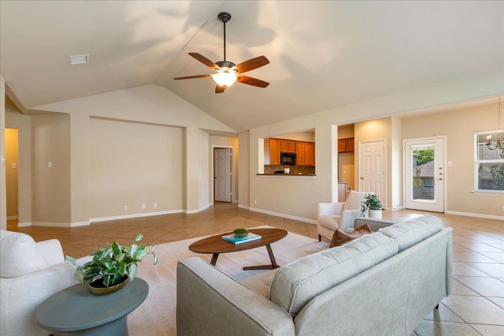 1810 Laminar Creek Rd, Cedar Park, TX 78613