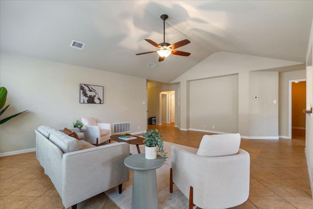 1810 Laminar Creek Rd, Cedar Park, TX 78613