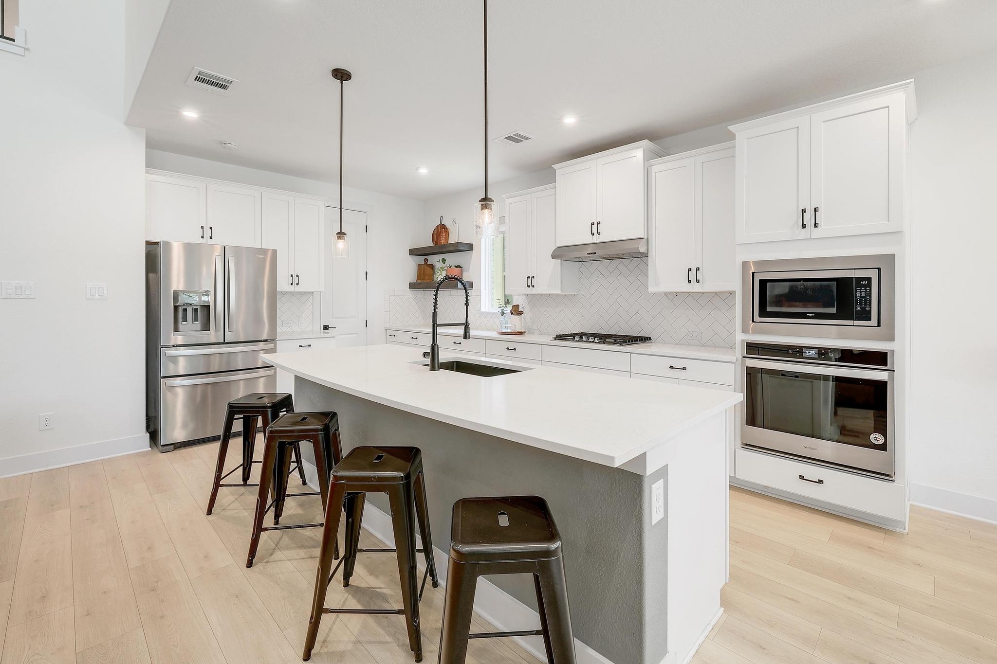 1113 Wolf Hollow Dr, Georgetown, TX 78628