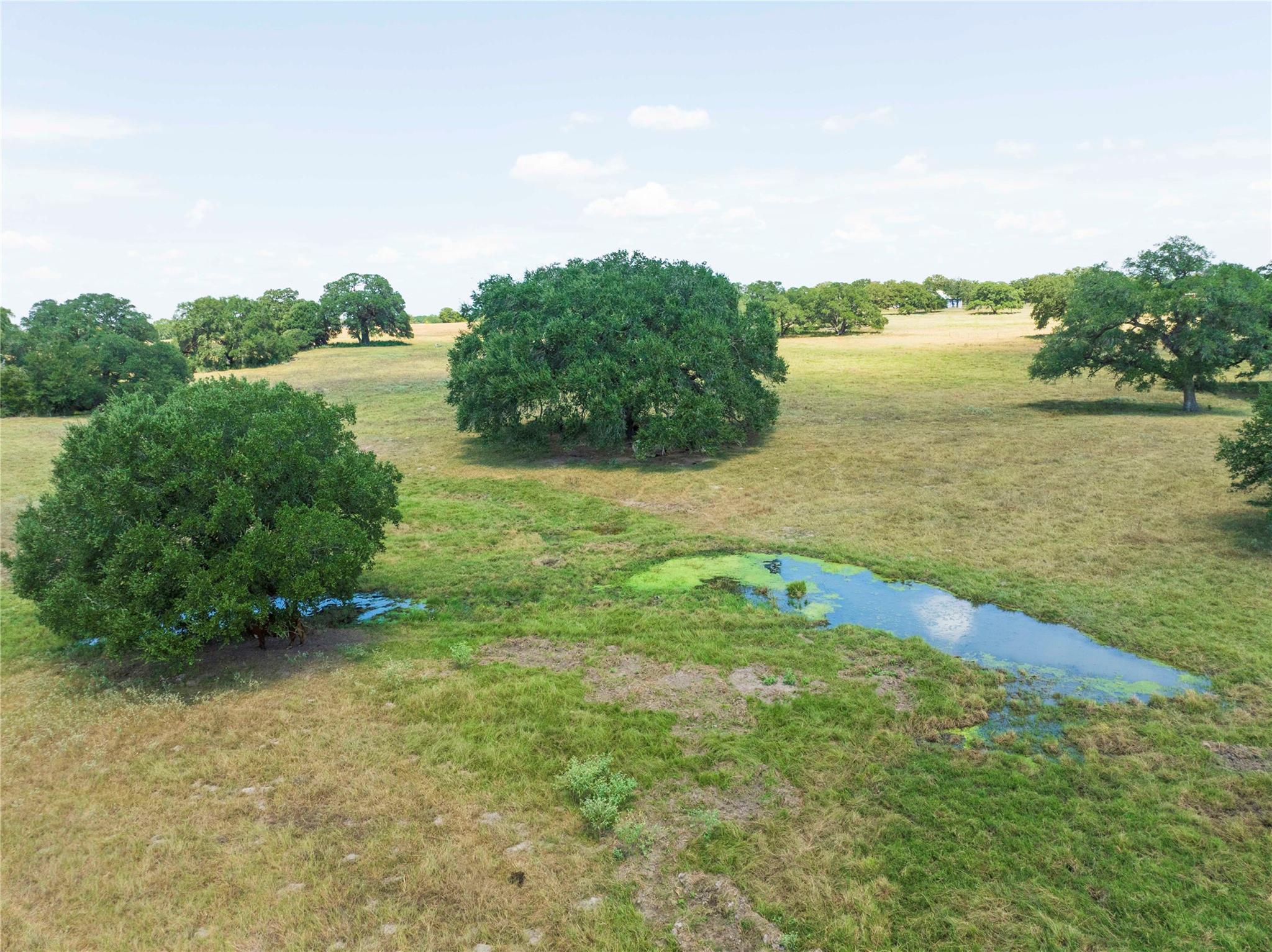 265 Boulton Creek Rd, Flatonia, TX 78941
