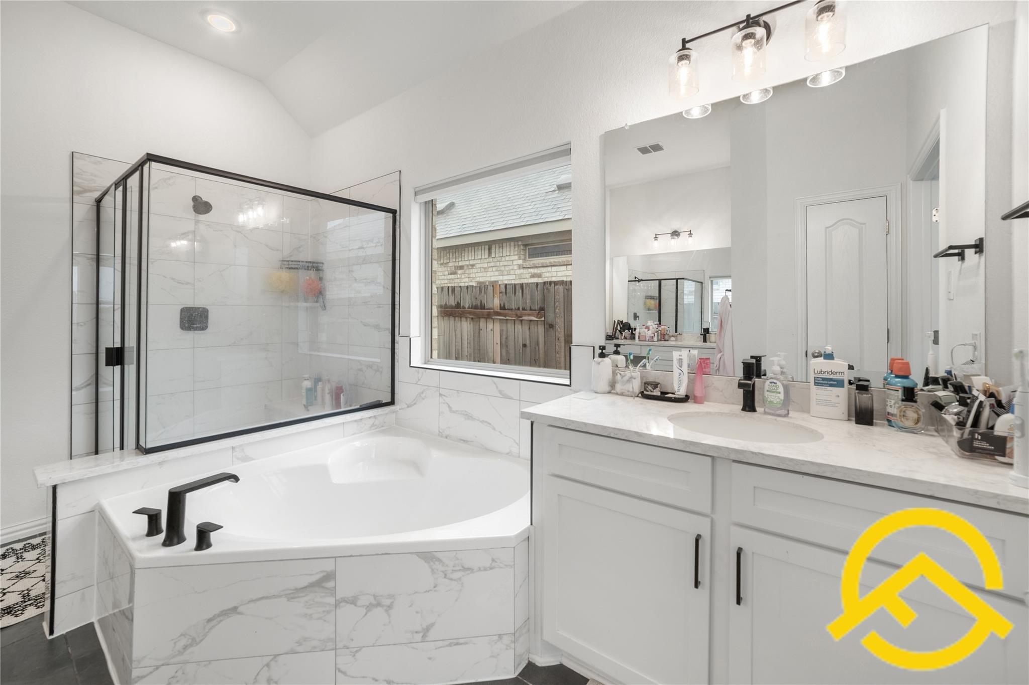 671 Durian Loop, Buda, TX 78610