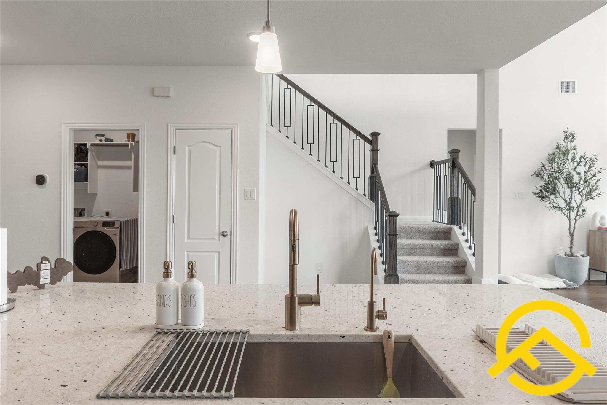 671 Durian Loop, Buda, TX 78610