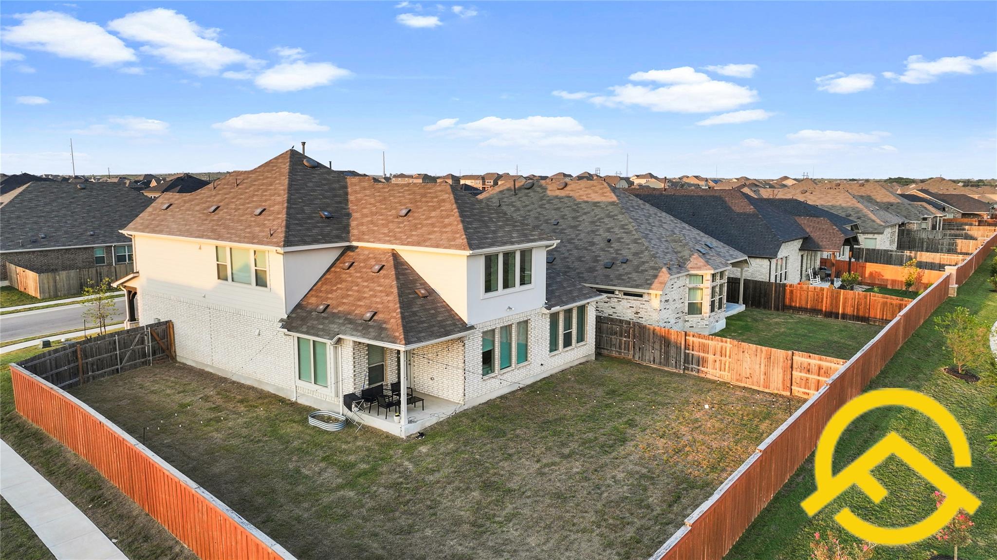 671 Durian Loop, Buda, TX 78610