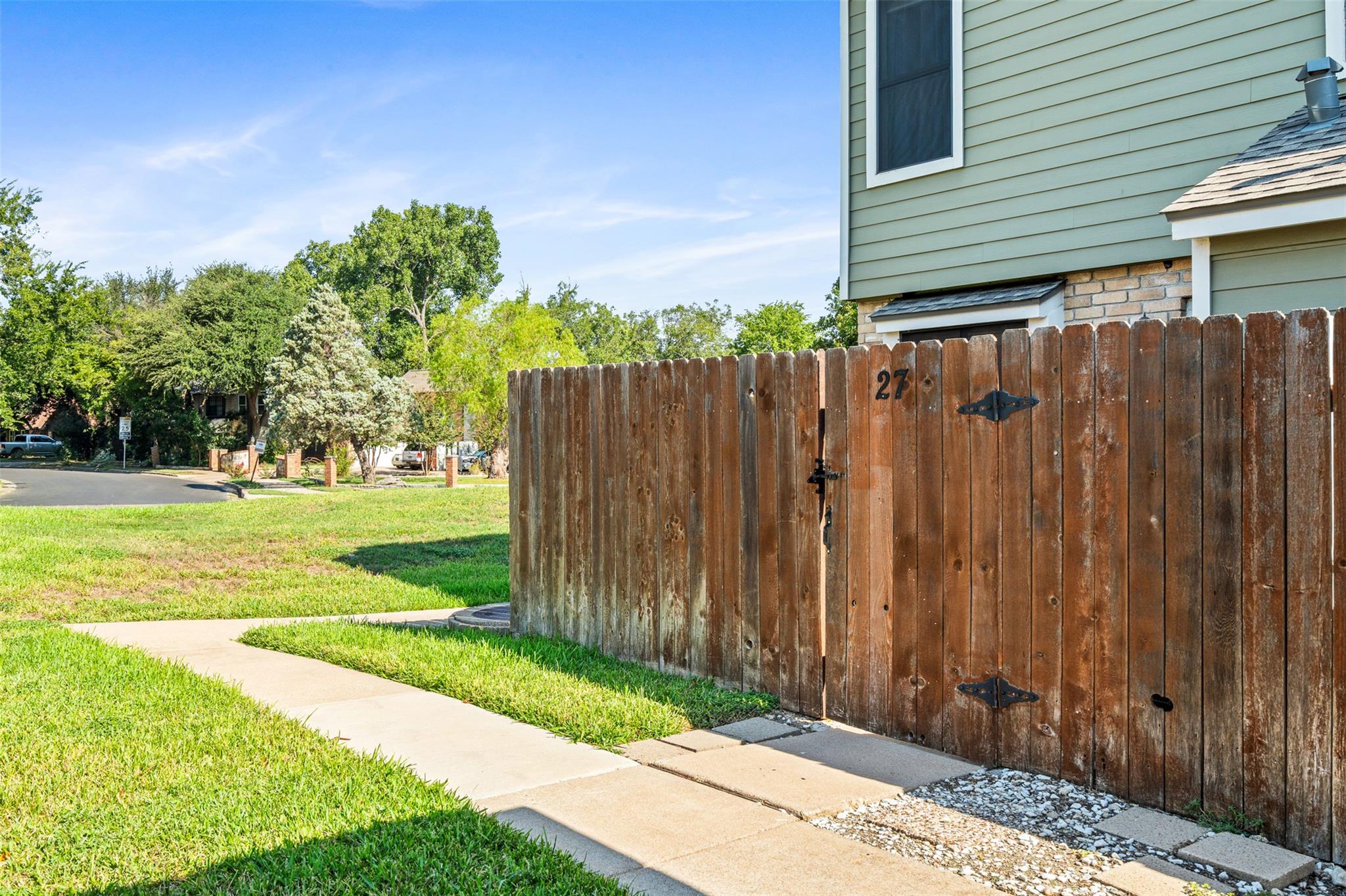 12325 Los Indios Trl # 27, Austin, TX 78729