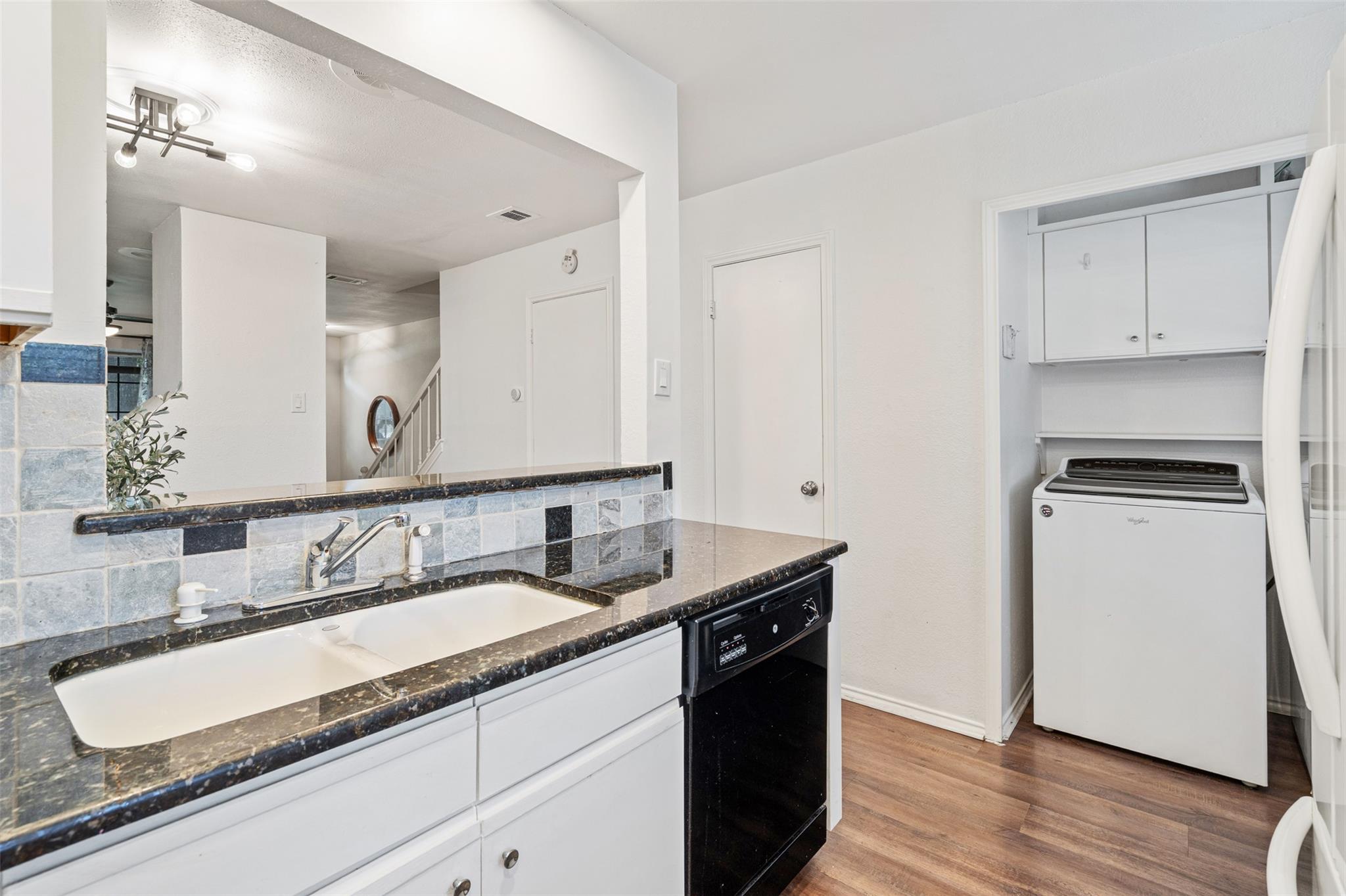 12325 Los Indios Trl # 27, Austin, TX 78729