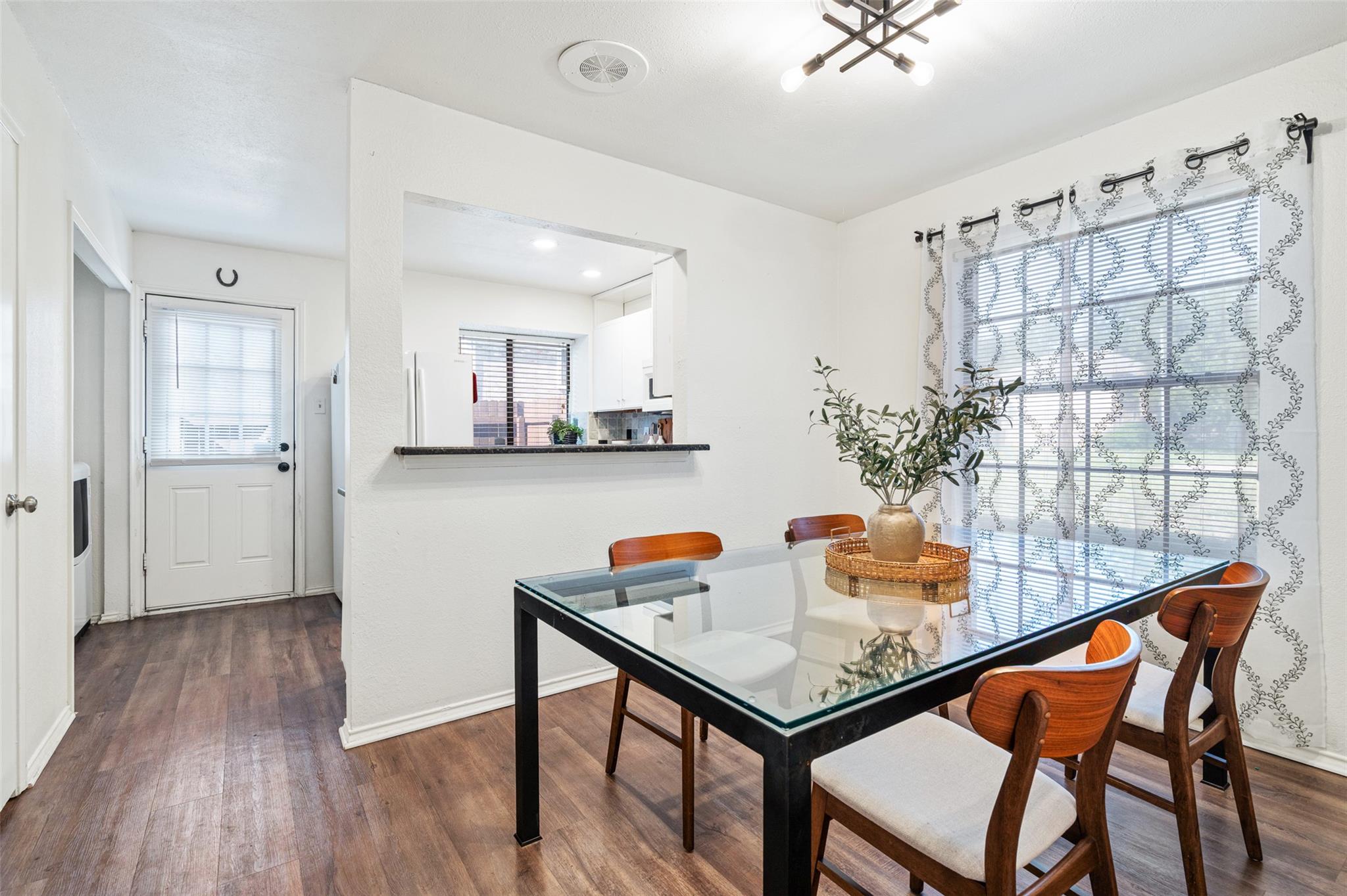 12325 Los Indios Trl # 27, Austin, TX 78729