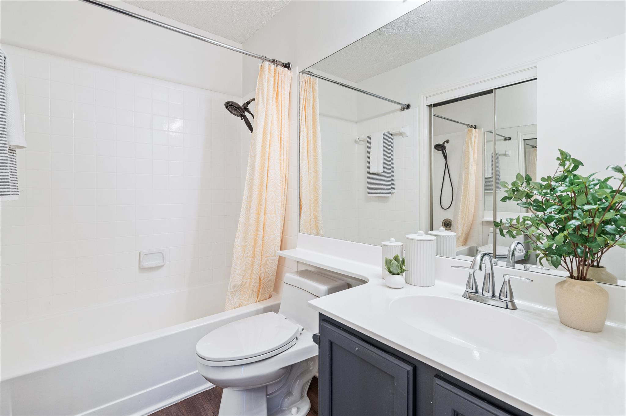 12325 Los Indios Trl # 27, Austin, TX 78729