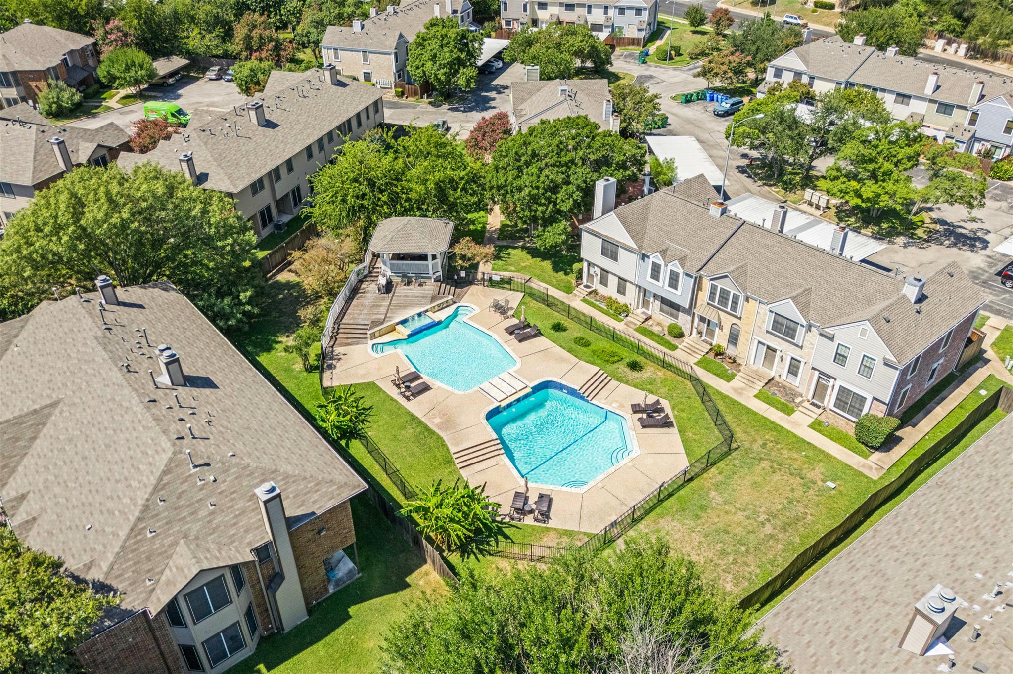 12325 Los Indios Trl # 27, Austin, TX 78729