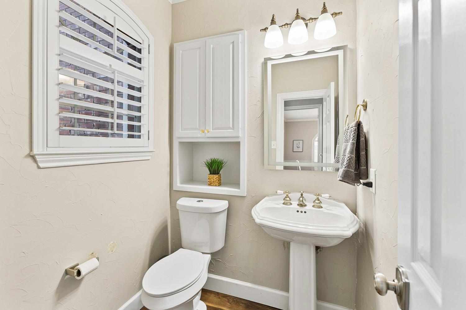 10115 Pinehurst Dr, Austin, TX 78747