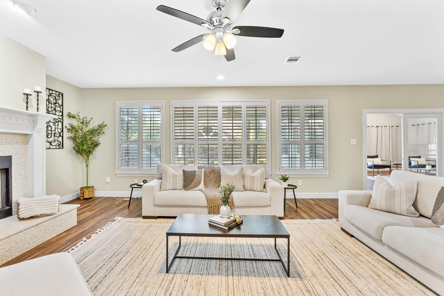 10115 Pinehurst Dr, Austin, TX 78747