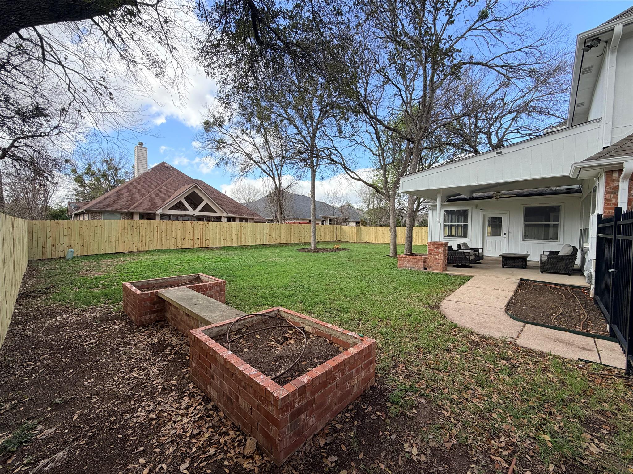 10115 Pinehurst Dr, Austin, TX 78747