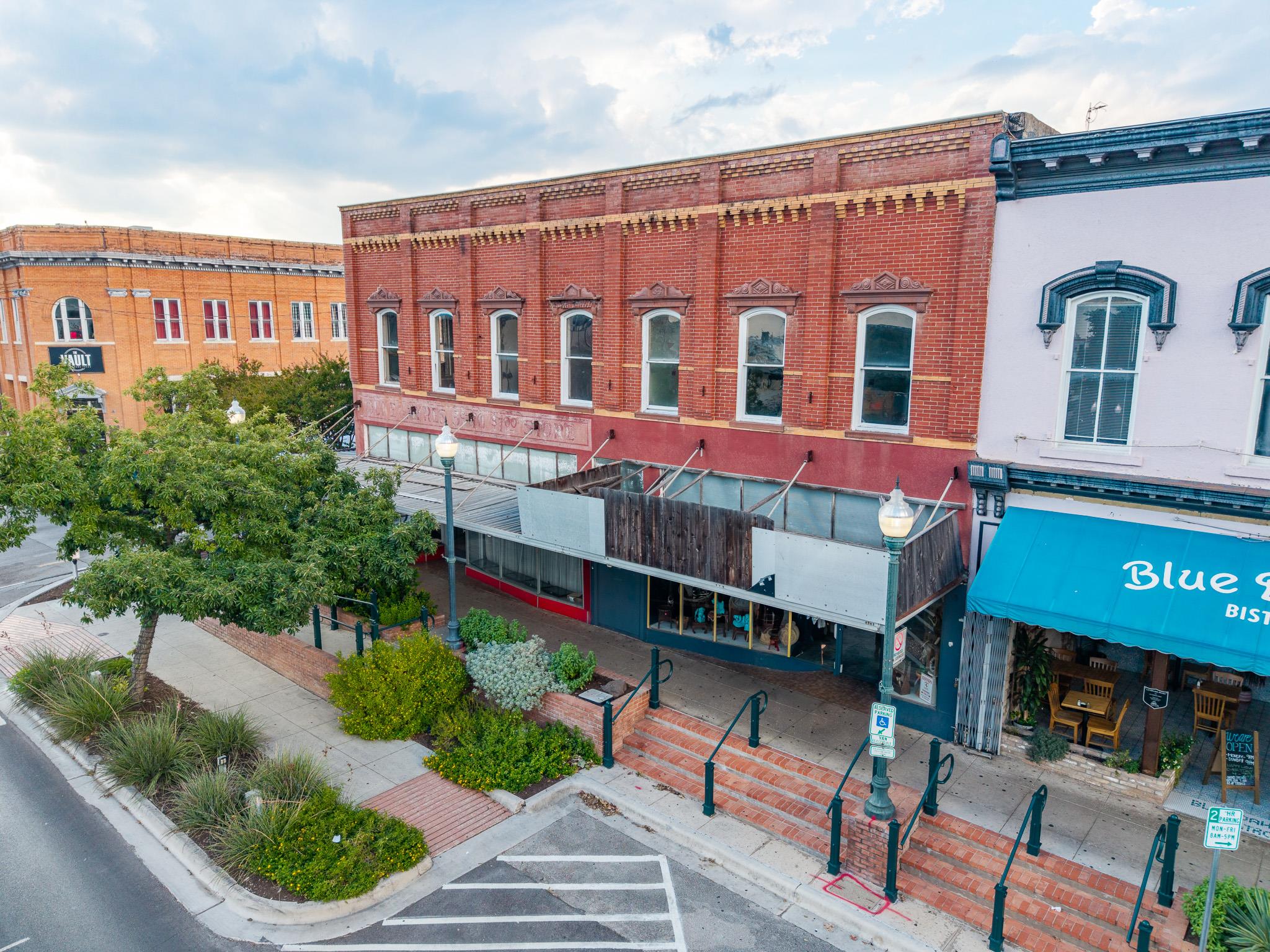 101 E Hopkins St, San Marcos, TX 78666