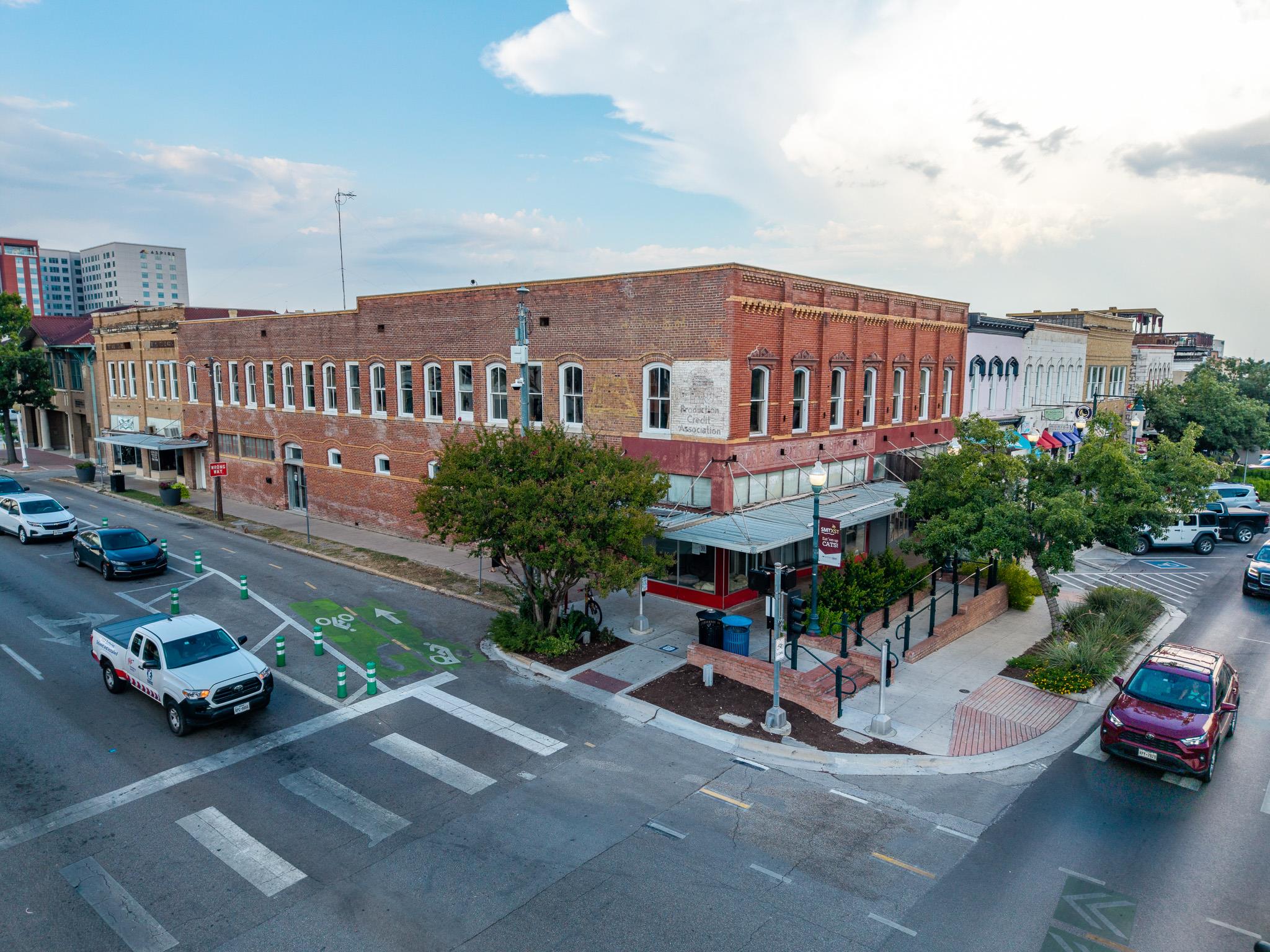 101 E Hopkins St, San Marcos, TX 78666