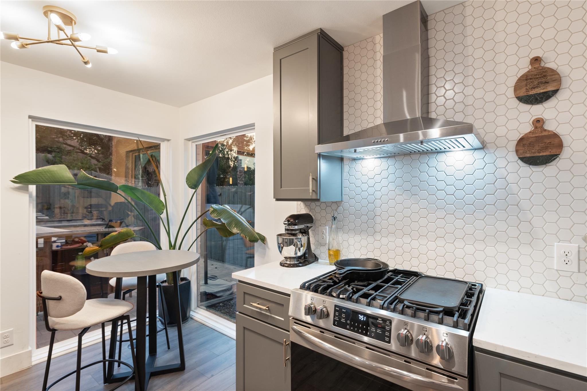 7402 Sevilla Dr, Austin, TX 78752