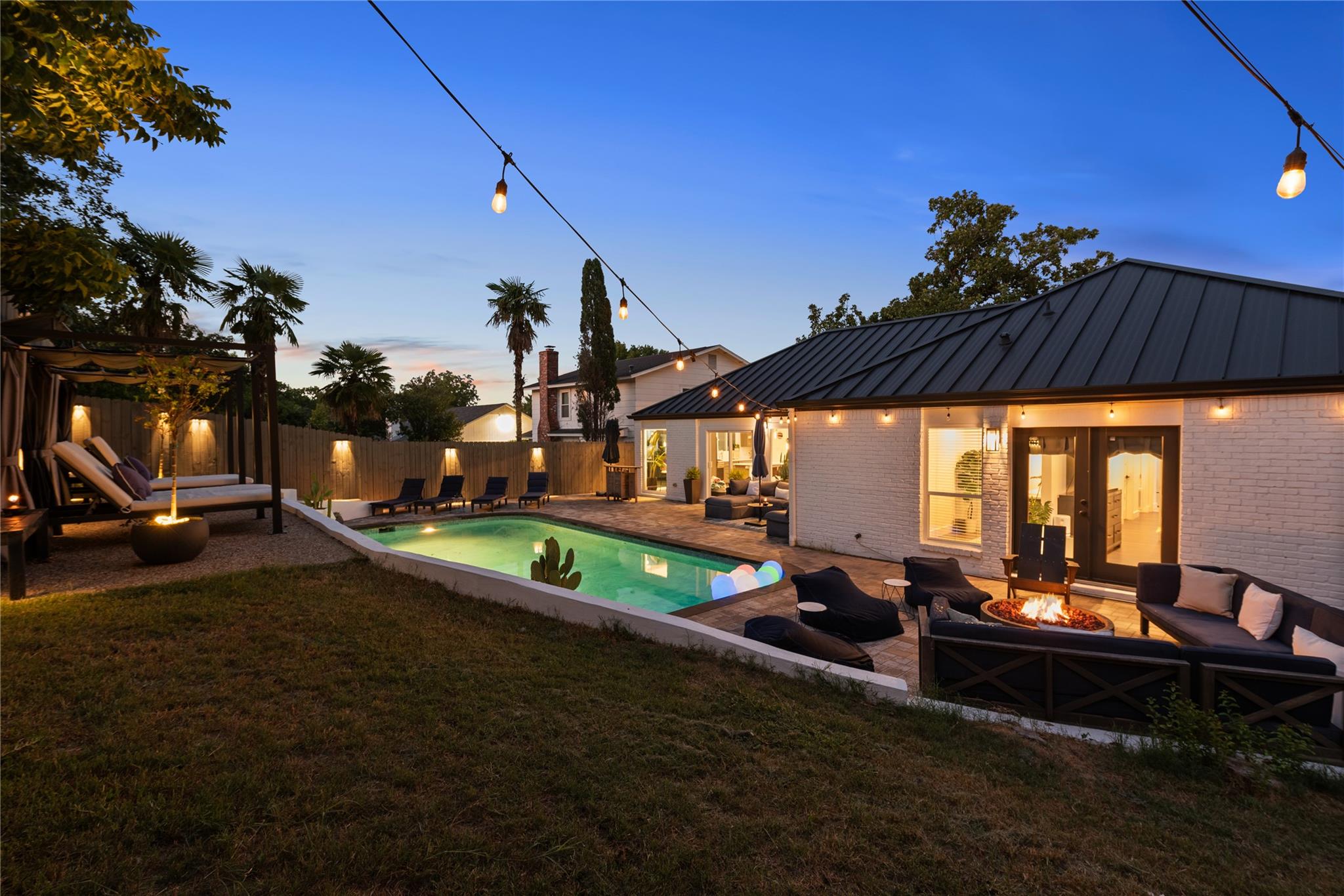 7402 Sevilla Dr, Austin, TX 78752