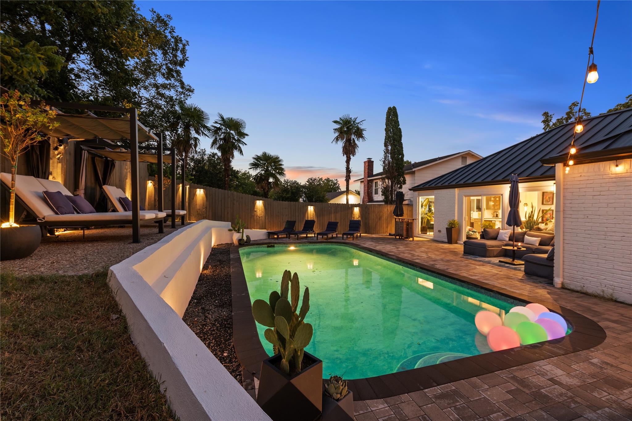 7402 Sevilla Dr, Austin, TX 78752