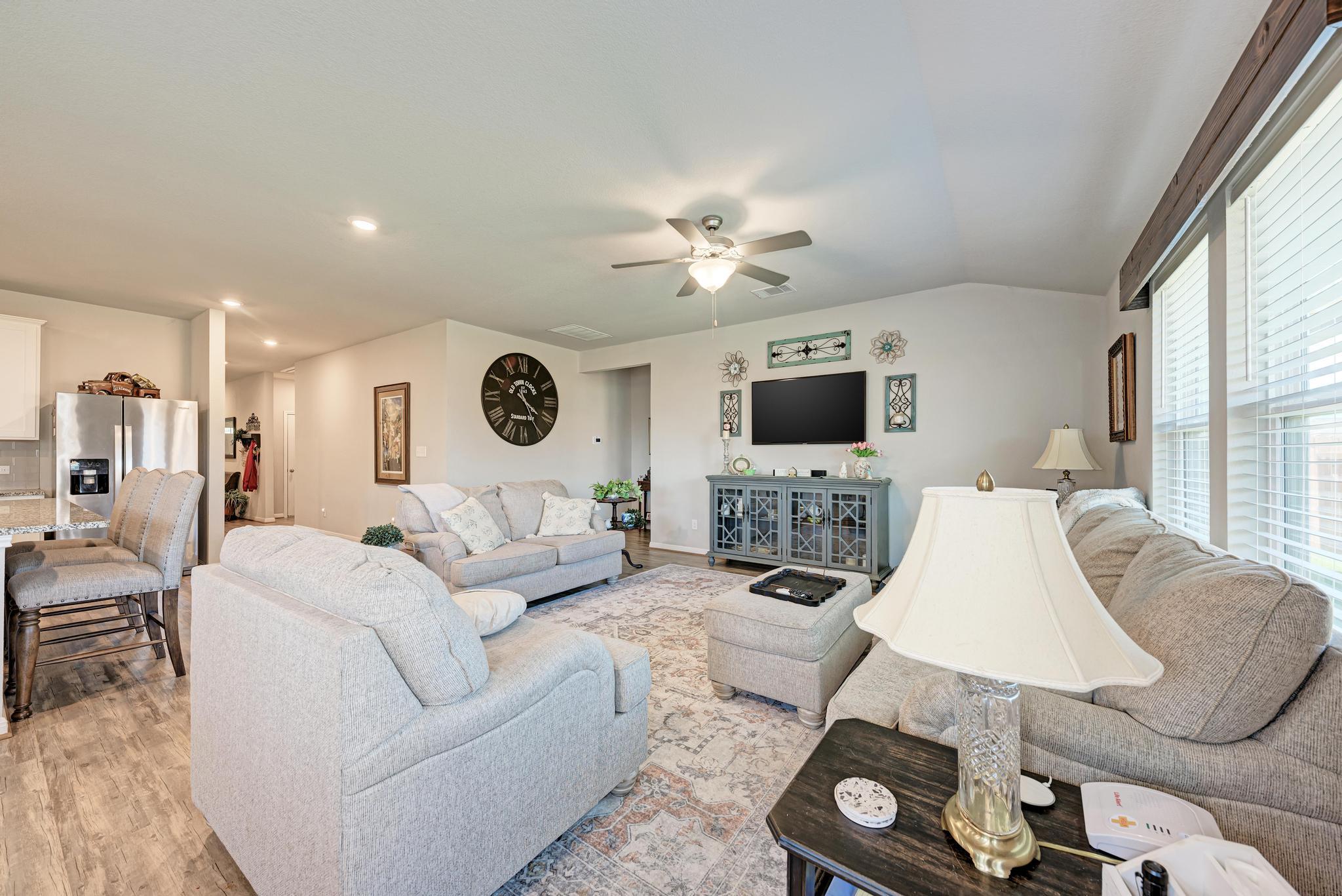 405 Windy Reed Rd, Hutto, TX 78634