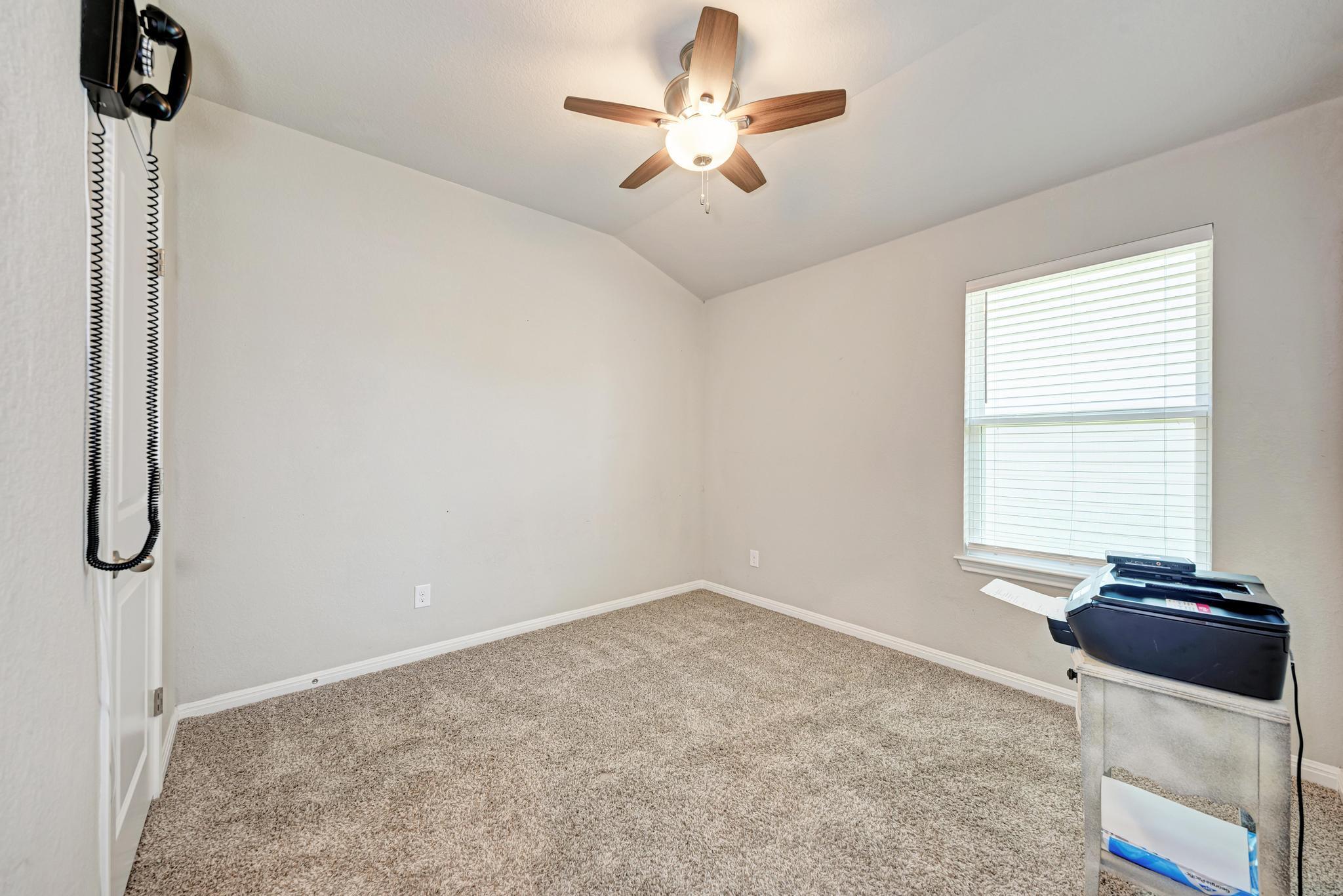 405 Windy Reed Rd, Hutto, TX 78634