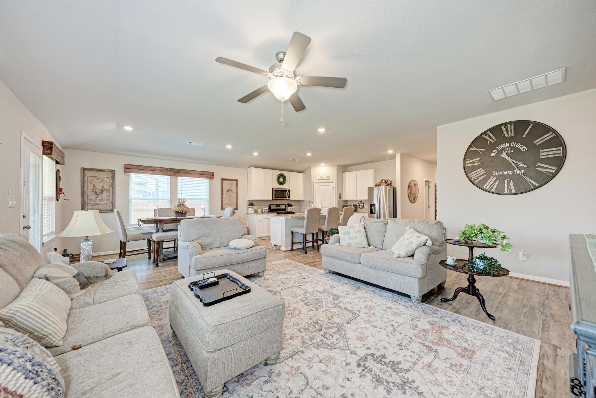 405 Windy Reed Rd, Hutto, TX 78634