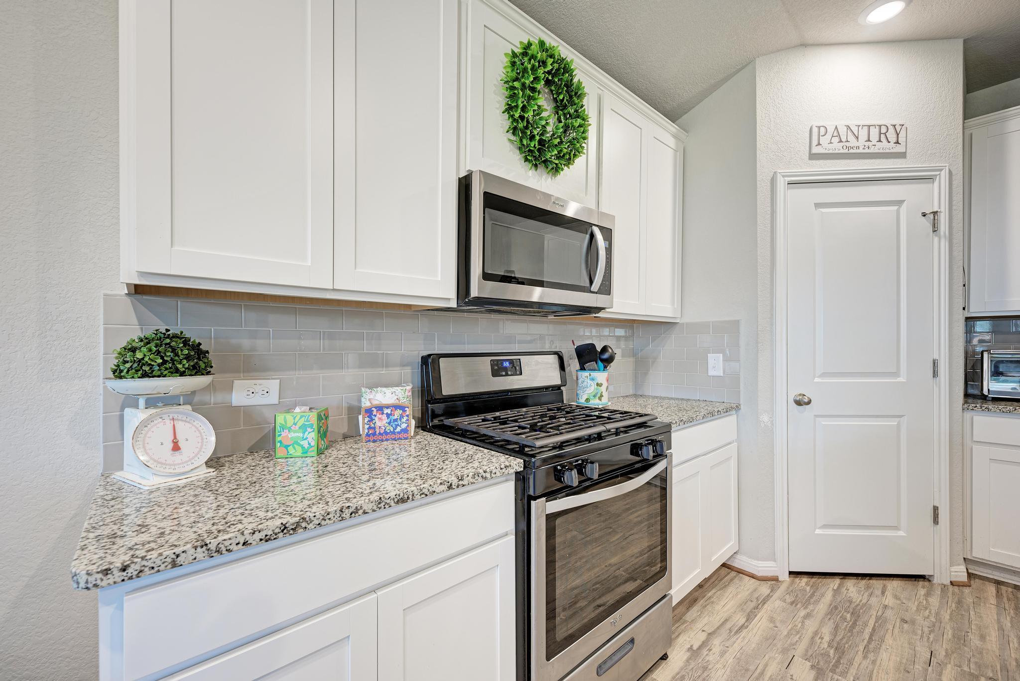 405 Windy Reed Rd, Hutto, TX 78634