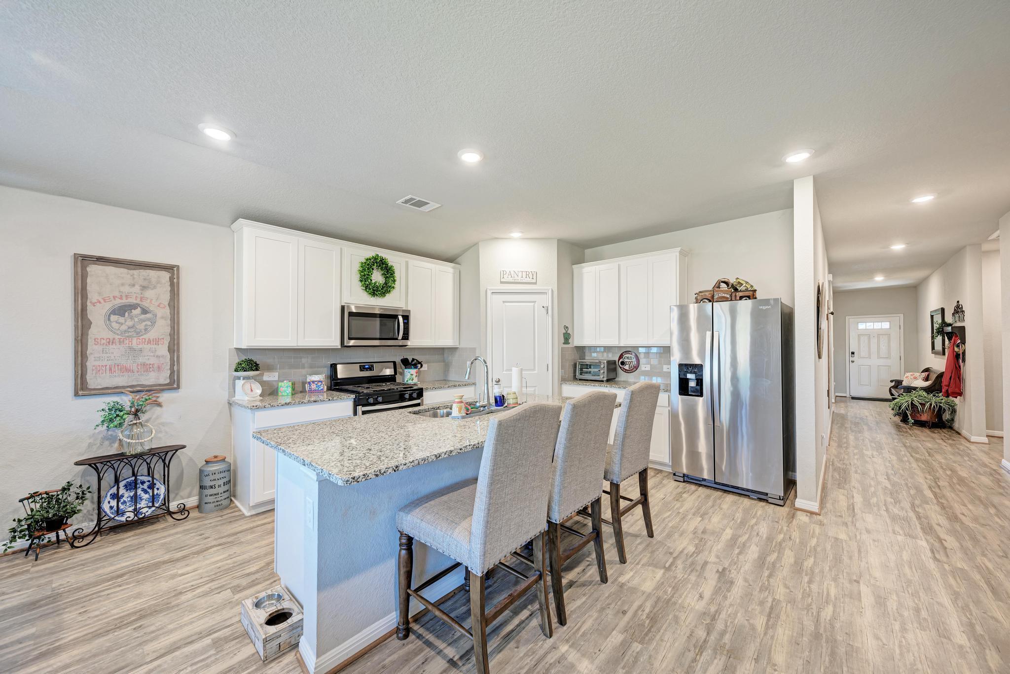 405 Windy Reed Rd, Hutto, TX 78634